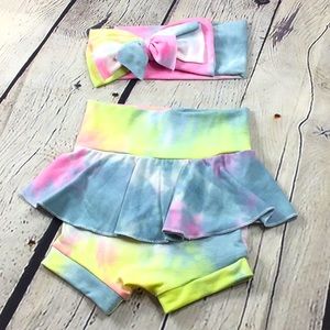 Gorgeous shorts w/skirt handmade